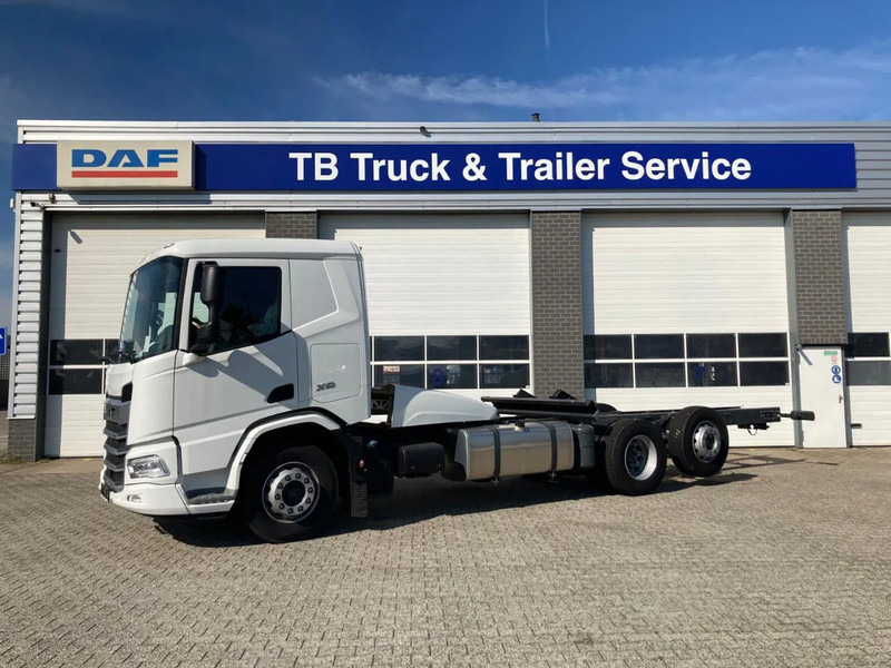 DAF XD 450 FAN CHASSIS SLEEPER CAB PTO STEERING LIFTAXLE 505WB - NEW - Kamion-šasija: slika DAF XD 450 FAN CHASSIS SLEEPER CAB PTO STEERING LIFTAXLE 505WB - NEW - Kamion-šasija DAF XD 450 FAN CHASSIS SLEEPER CAB PTO STEERING LIFTAXLE 505WB - NEW - Kamion-šasija: slika DAF XD 450 FAN CHASSIS SLEEPER CAB PTO STEERING LIFTAXLE 505WB - NEW - Kamion-šasija