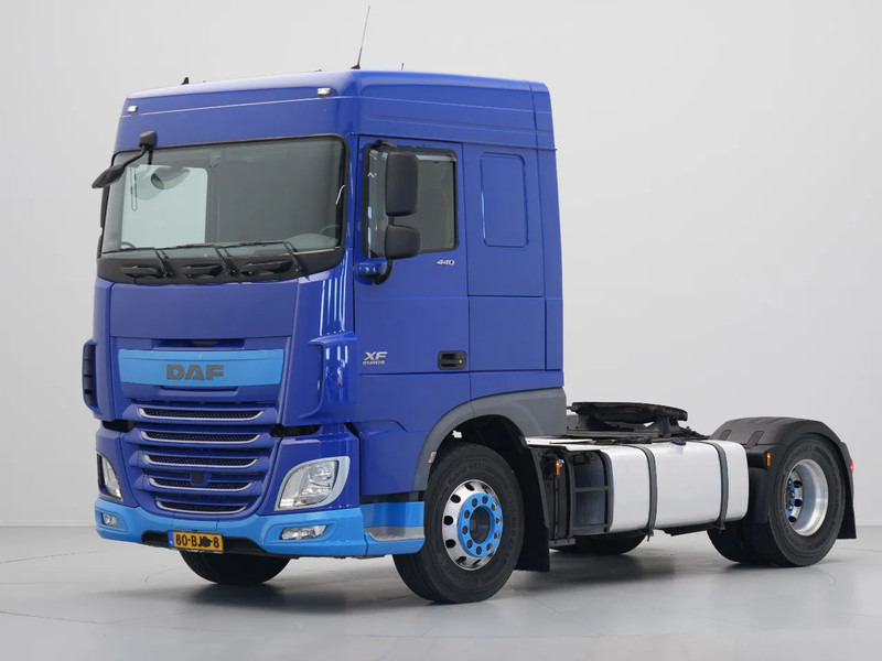 DAF XF 440 FT Space Cab, PTO - Tegljač: slika DAF XF 440 FT Space Cab, PTO - Tegljač DAF XF 440 FT Space Cab, PTO - Tegljač: slika DAF XF 440 FT Space Cab, PTO - Tegljač