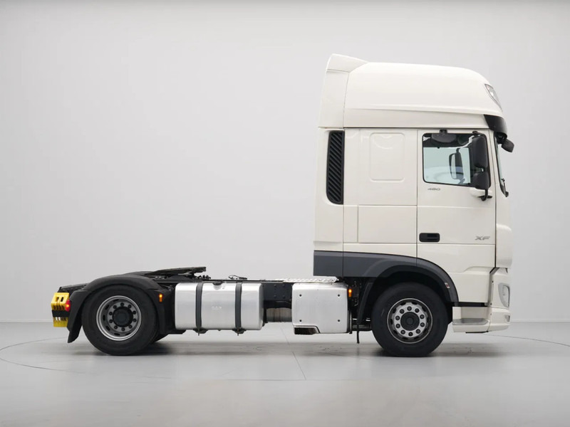 DAF XF 480 FT Super Space Cab, 2x Tanks, PTO Prep - Tegljač: slika DAF XF 480 FT Super Space Cab, 2x Tanks, PTO Prep - Tegljač DAF XF 480 FT Super Space Cab, 2x Tanks, PTO Prep - Tegljač: slika DAF XF 480 FT Super Space Cab, 2x Tanks, PTO Prep - Tegljač