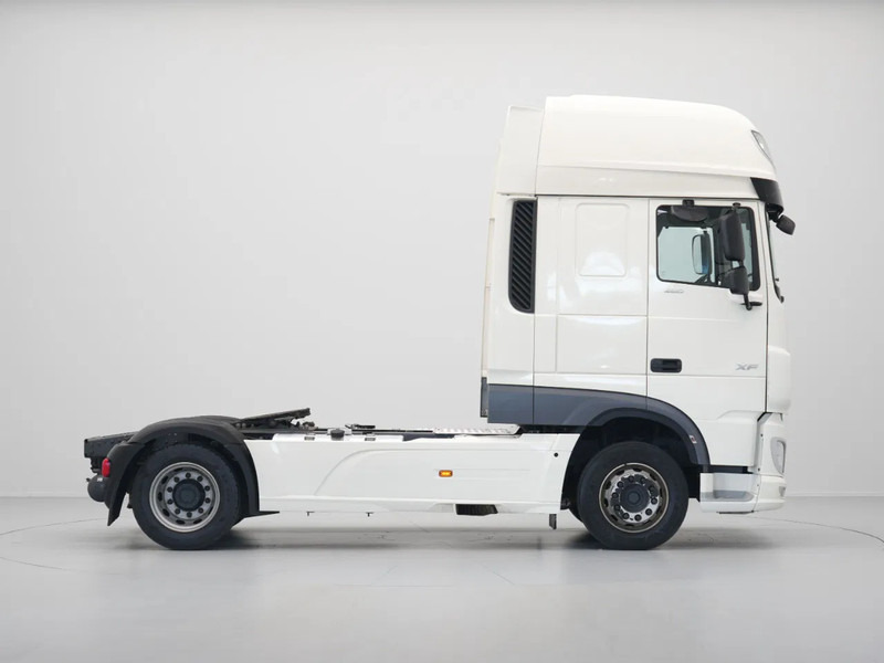 DAF XF 480 FT Super Space Cab, 2x Tanks, PTO Prep - Tegljač: slika DAF XF 480 FT Super Space Cab, 2x Tanks, PTO Prep - Tegljač DAF XF 480 FT Super Space Cab, 2x Tanks, PTO Prep - Tegljač: slika DAF XF 480 FT Super Space Cab, 2x Tanks, PTO Prep - Tegljač