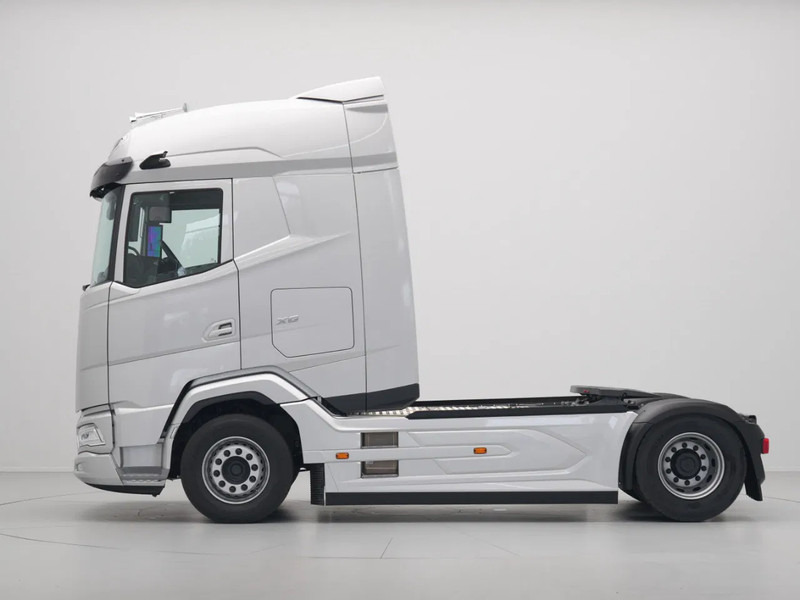 DAF XG 480 FT DVS LEATHER PTO-PREP B3-ALARM SILVER METALLIC (J5320MESI) VECTO 2 - Tegljač: slika DAF XG 480 FT DVS LEATHER PTO-PREP B3-ALARM SILVER METALLIC (J5320MESI) VECTO 2 - Tegljač DAF XG 480 FT DVS LEATHER PTO-PREP B3-ALARM SILVER METALLIC (J5320MESI) VECTO 2 - Tegljač: slika DAF XG 480 FT DVS LEATHER PTO-PREP B3-ALARM SILVER METALLIC (J5320MESI) VECTO 2 - Tegljač
