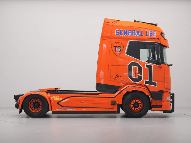 Novi Tegljač DAF XG+ 530 FT SHOWTRUCK FULL AIR PTO PREP SPEAKERS B3 ALARM ''GENERAL LEE'': slika Novi Tegljač DAF XG+ 530 FT SHOWTRUCK FULL AIR PTO PREP SPEAKERS B3 ALARM ''GENERAL LEE''