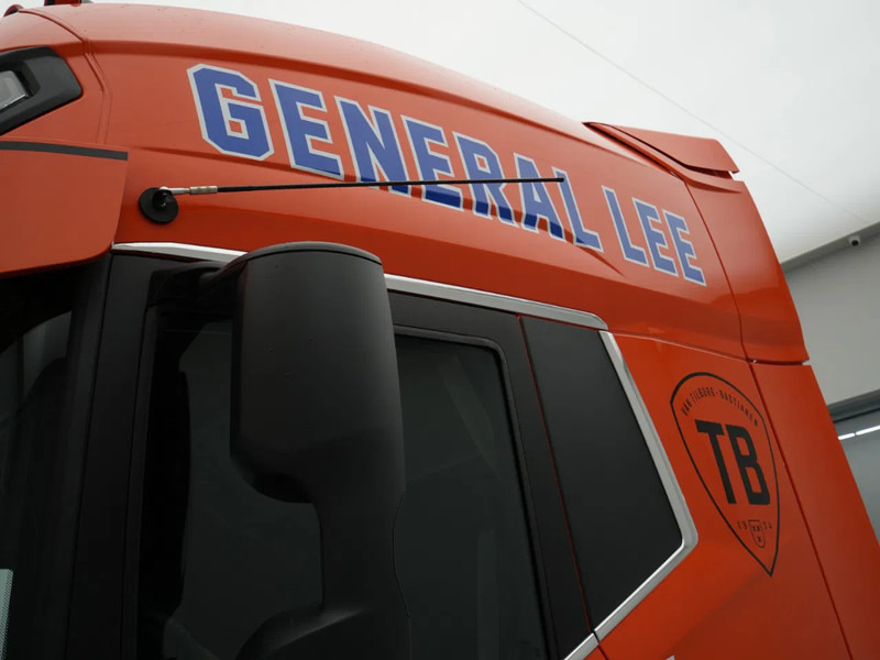 Novi Tegljač DAF XG+ 530 FT SHOWTRUCK FULL AIR PTO PREP SPEAKERS B3 ALARM ''GENERAL LEE'': slika Novi Tegljač DAF XG+ 530 FT SHOWTRUCK FULL AIR PTO PREP SPEAKERS B3 ALARM ''GENERAL LEE''