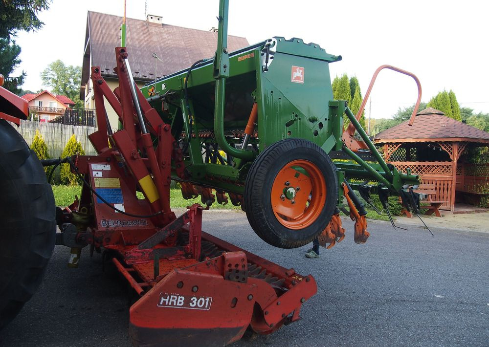 Kombajn i sijačica Agregat uprawowo-siewny Amazone HRB 301 I D9-30 2005 Agregat uprawowo siewny KUHN AMAZONE szerokość robocza 3m: slika Kombajn i sijačica Agregat uprawowo-siewny Amazone HRB 301 I D9-30 2005 Agregat uprawowo siewny KUHN AMAZONE szerokość robocza 3m