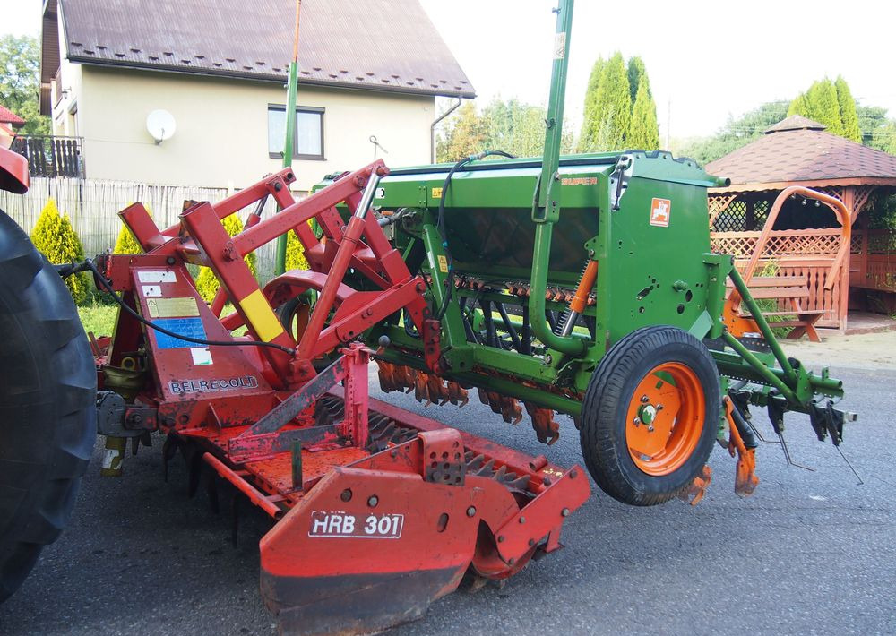 Agregat uprawowo-siewny Amazone HRB 301 I D9-30 2005 Agregat uprawowo siewny KUHN AMAZONE szerokość robocza 3m - Kombajn i sijačica: slika Agregat uprawowo-siewny Amazone HRB 301 I D9-30 2005 Agregat uprawowo siewny KUHN AMAZONE szerokość robocza 3m - Kombajn i sijačica Agregat uprawowo-siewny Amazone HRB 301 I D9-30 2005 Agregat uprawowo siewny KUHN AMAZONE szerokość robocza 3m - Kombajn i sijačica: slika Agregat uprawowo-siewny Amazone HRB 301 I D9-30 2005 Agregat uprawowo siewny KUHN AMAZONE szerokość robocza 3m - Kombajn i sijačica