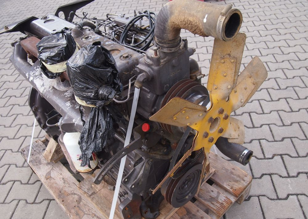 Części do Ciągnika Massey Ferguson MF 3000  Silnik 6 cylindrowy Perkins A6.354
Ciśnienie oleju na wolnych obrotach 4bary - Motor za Poljoprivredni strojevi: slika  Części do Ciągnika Massey Ferguson MF 3000  Silnik 6 cylindrowy Perkins A6.354
Ciśnienie oleju na wolnych obrotach 4bary - Motor za Poljoprivredni strojevi Części do Ciągnika Massey Ferguson MF 3000  Silnik 6 cylindrowy Perkins A6.354
Ciśnienie oleju na wolnych obrotach 4bary - Motor za Poljoprivredni strojevi: slika  Części do Ciągnika Massey Ferguson MF 3000  Silnik 6 cylindrowy Perkins A6.354
Ciśnienie oleju na wolnych obrotach 4bary - Motor za Poljoprivredni strojevi