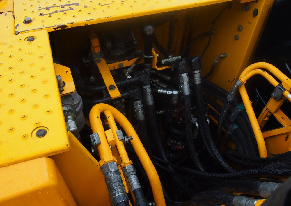 Koparka gąsienicowa JCB JS160LC 2011 - Bager gusjeničar: slika Koparka gąsienicowa JCB JS160LC 2011 - Bager gusjeničar Koparka gąsienicowa JCB JS160LC 2011 - Bager gusjeničar: slika Koparka gąsienicowa JCB JS160LC 2011 - Bager gusjeničar