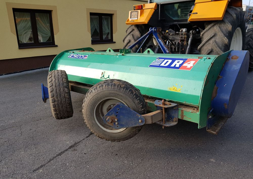 Kosiarka bijakowa Desvoys BH DR4 2011 - Malčer sa čekićima: slika Kosiarka bijakowa Desvoys BH DR4 2011 - Malčer sa čekićima Kosiarka bijakowa Desvoys BH DR4 2011 - Malčer sa čekićima: slika Kosiarka bijakowa Desvoys BH DR4 2011 - Malčer sa čekićima