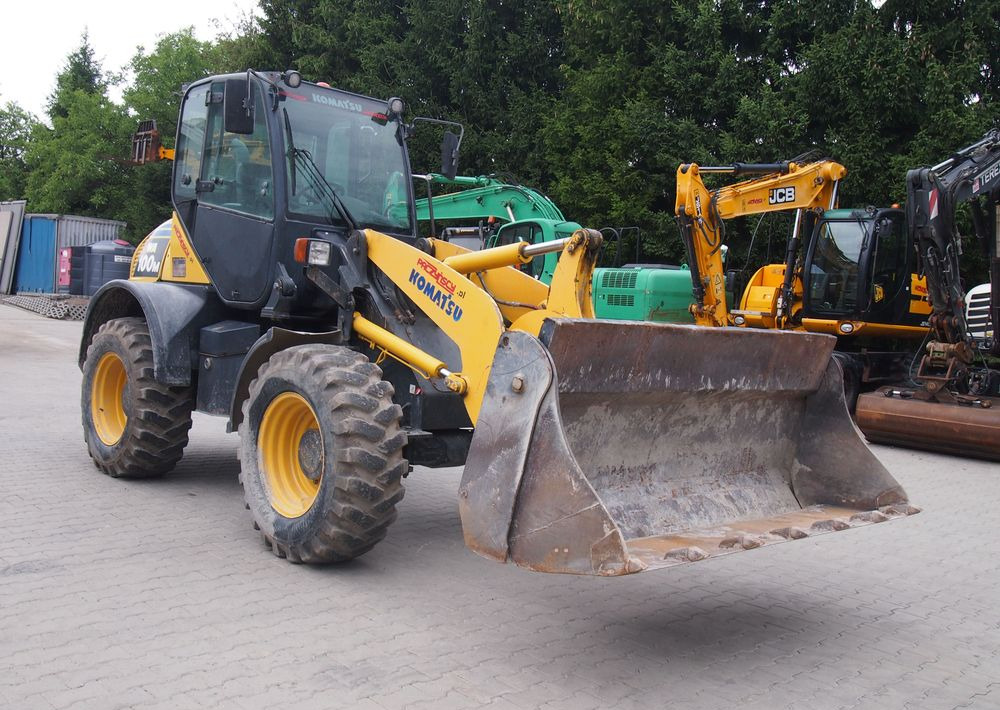 Ładowarka Komatsu WA100-6 2012 Ładowarka Komatsu WA 100-6 - Utovarivač na kotačima: slika Ładowarka Komatsu WA100-6 2012 Ładowarka Komatsu WA 100-6 - Utovarivač na kotačima Ładowarka Komatsu WA100-6 2012 Ładowarka Komatsu WA 100-6 - Utovarivač na kotačima: slika Ładowarka Komatsu WA100-6 2012 Ładowarka Komatsu WA 100-6 - Utovarivač na kotačima