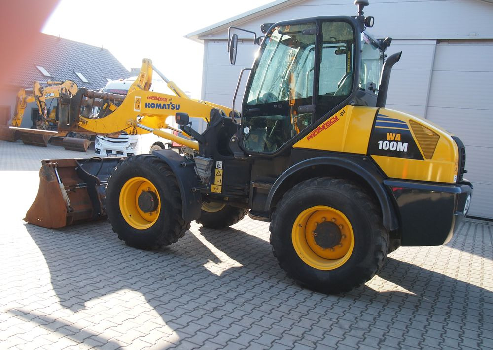 Ładowarka Komatsu WA100M 2007 Ładowarka Komatsu - Utovarivač na kotačima: slika Ładowarka Komatsu WA100M 2007 Ładowarka Komatsu - Utovarivač na kotačima Ładowarka Komatsu WA100M 2007 Ładowarka Komatsu - Utovarivač na kotačima: slika Ładowarka Komatsu WA100M 2007 Ładowarka Komatsu - Utovarivač na kotačima