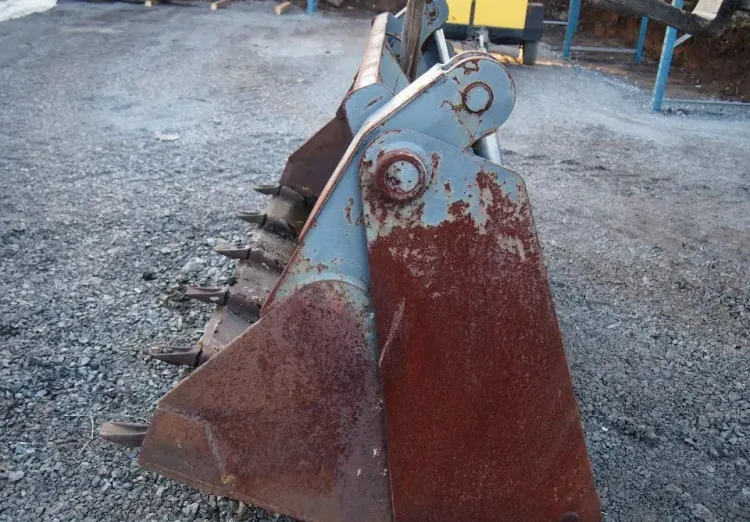 Utovarna korpa Łyżka do ładowarki otwierana hydraulicznie    2,1m: slika Utovarna korpa Łyżka do ładowarki otwierana hydraulicznie    2,1m