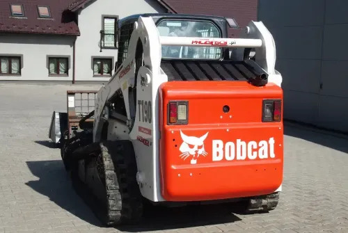 Kompaktni utovarivač gusjeničar Miniładowarka Bobcat T190 2012: slika Kompaktni utovarivač gusjeničar Miniładowarka Bobcat T190 2012 Kompaktni utovarivač gusjeničar Miniładowarka Bobcat T190 2012: slika Kompaktni utovarivač gusjeničar Miniładowarka Bobcat T190 2012