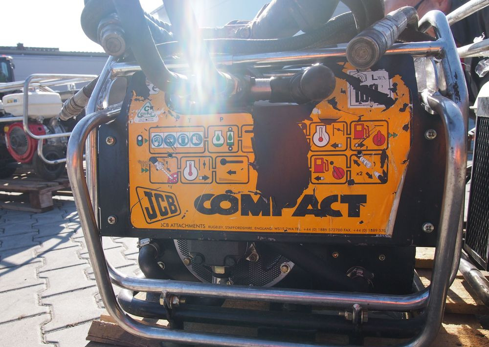 Młot hydraulczny wyburzeniowy JCB COMPACT 2010 Agregat hydrauliczny do młota wyburzeniowego JCB - Građevinska oprema: slika Młot hydraulczny wyburzeniowy JCB COMPACT 2010 Agregat hydrauliczny do młota wyburzeniowego JCB - Građevinska oprema Młot hydraulczny wyburzeniowy JCB COMPACT 2010 Agregat hydrauliczny do młota wyburzeniowego JCB - Građevinska oprema: slika Młot hydraulczny wyburzeniowy JCB COMPACT 2010 Agregat hydrauliczny do młota wyburzeniowego JCB - Građevinska oprema