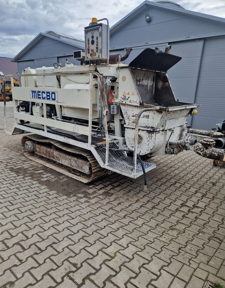 Pompa do betonu Mecbo CAR TCACK P6.80 APV/DI 90bar 2007 Pompa do betonu MECBO P6.80 na gąsienicach - Stacionarna pumpa za beton: slika Pompa do betonu Mecbo CAR TCACK P6.80 APV/DI 90bar 2007 Pompa do betonu MECBO P6.80 na gąsienicach - Stacionarna pumpa za beton Pompa do betonu Mecbo CAR TCACK P6.80 APV/DI 90bar 2007 Pompa do betonu MECBO P6.80 na gąsienicach - Stacionarna pumpa za beton: slika Pompa do betonu Mecbo CAR TCACK P6.80 APV/DI 90bar 2007 Pompa do betonu MECBO P6.80 na gąsienicach - Stacionarna pumpa za beton