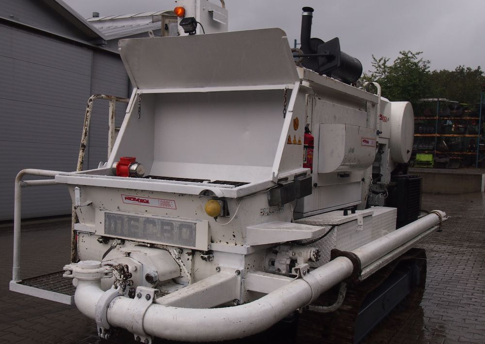 Pompa do betonu Mecbo Cartrack P4,65 APV 70bar 2009 Pompa do betonu MECBO P4,65 na gąsienicach - Stacionarna pumpa za beton: slika Pompa do betonu Mecbo Cartrack P4,65 APV 70bar 2009 Pompa do betonu MECBO P4,65 na gąsienicach - Stacionarna pumpa za beton Pompa do betonu Mecbo Cartrack P4,65 APV 70bar 2009 Pompa do betonu MECBO P4,65 na gąsienicach - Stacionarna pumpa za beton: slika Pompa do betonu Mecbo Cartrack P4,65 APV 70bar 2009 Pompa do betonu MECBO P4,65 na gąsienicach - Stacionarna pumpa za beton