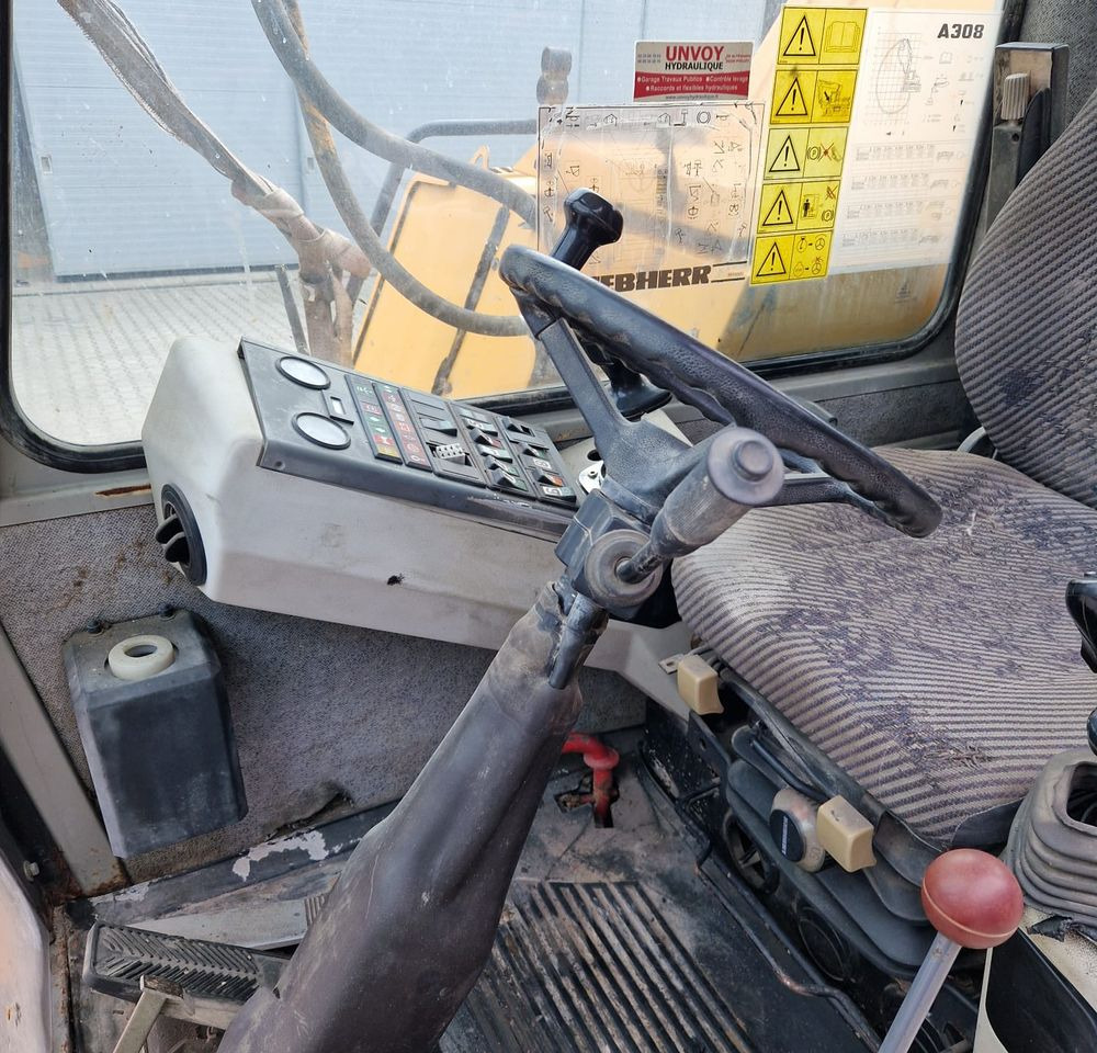 Pozostałe części Liebherr Liebherr A308 1999 Koparka kołowa Liebherr 308 - Bager: slika Pozostałe części Liebherr Liebherr A308 1999 Koparka kołowa Liebherr 308 - Bager Pozostałe części Liebherr Liebherr A308 1999 Koparka kołowa Liebherr 308 - Bager: slika Pozostałe części Liebherr Liebherr A308 1999 Koparka kołowa Liebherr 308 - Bager