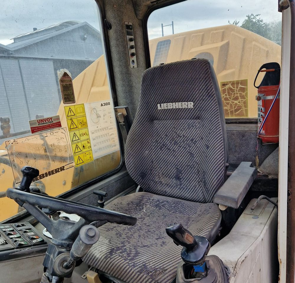 Pozostałe części Liebherr Liebherr A308 1999 Koparka kołowa Liebherr 308 - Bager: slika Pozostałe części Liebherr Liebherr A308 1999 Koparka kołowa Liebherr 308 - Bager Pozostałe części Liebherr Liebherr A308 1999 Koparka kołowa Liebherr 308 - Bager: slika Pozostałe części Liebherr Liebherr A308 1999 Koparka kołowa Liebherr 308 - Bager