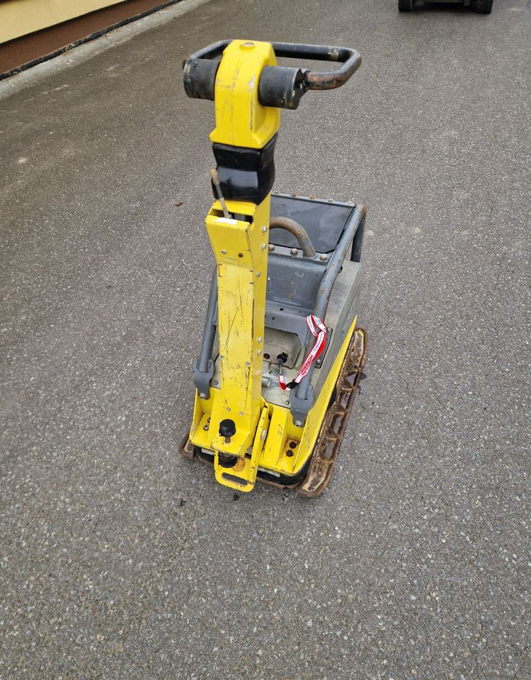 Ubijarka Wacker DPU 4545 2018 Ubijarka zagęszczarka płyta Wacker DPU 4545 - Vibro ploča: slika Ubijarka Wacker DPU 4545 2018 Ubijarka zagęszczarka płyta Wacker DPU 4545 - Vibro ploča Ubijarka Wacker DPU 4545 2018 Ubijarka zagęszczarka płyta Wacker DPU 4545 - Vibro ploča: slika Ubijarka Wacker DPU 4545 2018 Ubijarka zagęszczarka płyta Wacker DPU 4545 - Vibro ploča