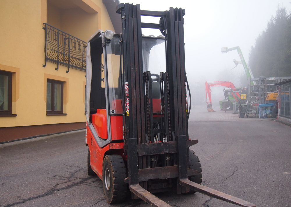 Wózek widłowy Toyota 8f 2011 TRIPLEX - Plinski viličar: slika Wózek widłowy Toyota 8f 2011 TRIPLEX - Plinski viličar Wózek widłowy Toyota 8f 2011 TRIPLEX - Plinski viličar: slika Wózek widłowy Toyota 8f 2011 TRIPLEX - Plinski viličar