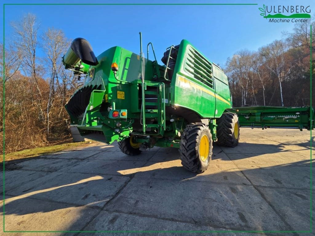 John Deere T 670 i - Kombajn za žetvu: slika John Deere T 670 i - Kombajn za žetvu John Deere T 670 i - Kombajn za žetvu: slika John Deere T 670 i - Kombajn za žetvu