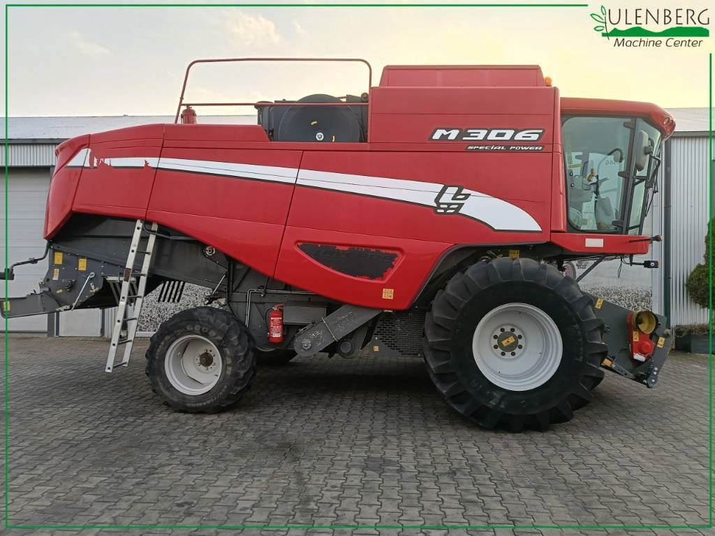 Laverda M 306 - Kombajn za žetvu: slika Laverda M 306 - Kombajn za žetvu Laverda M 306 - Kombajn za žetvu: slika Laverda M 306 - Kombajn za žetvu
