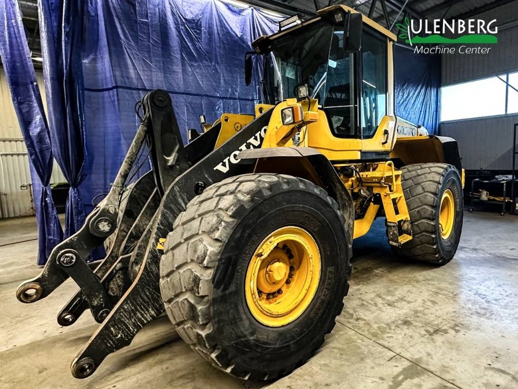 Volvo L 120 F - Utovarivač na kotačima: slika Volvo L 120 F - Utovarivač na kotačima Volvo L 120 F - Utovarivač na kotačima: slika Volvo L 120 F - Utovarivač na kotačima