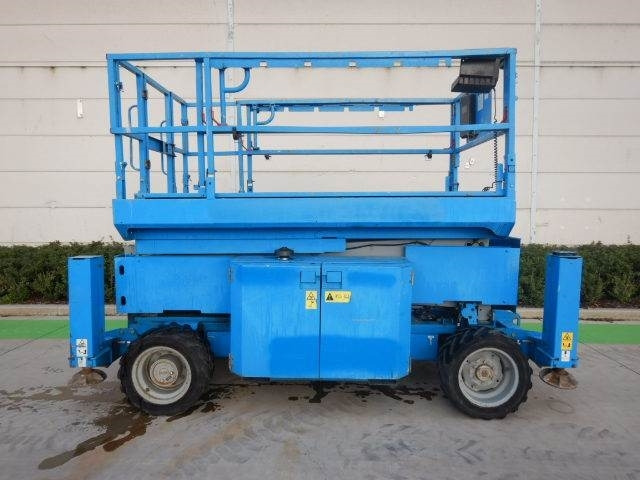 Genie GS2669RT - Škarasta podizna platforma: slika Genie GS2669RT - Škarasta podizna platforma Genie GS2669RT - Škarasta podizna platforma: slika Genie GS2669RT - Škarasta podizna platforma