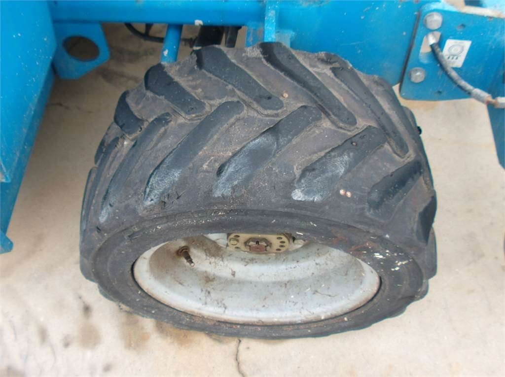 Škarasta podizna platforma Genie GS3268RT: slika Škarasta podizna platforma Genie GS3268RT