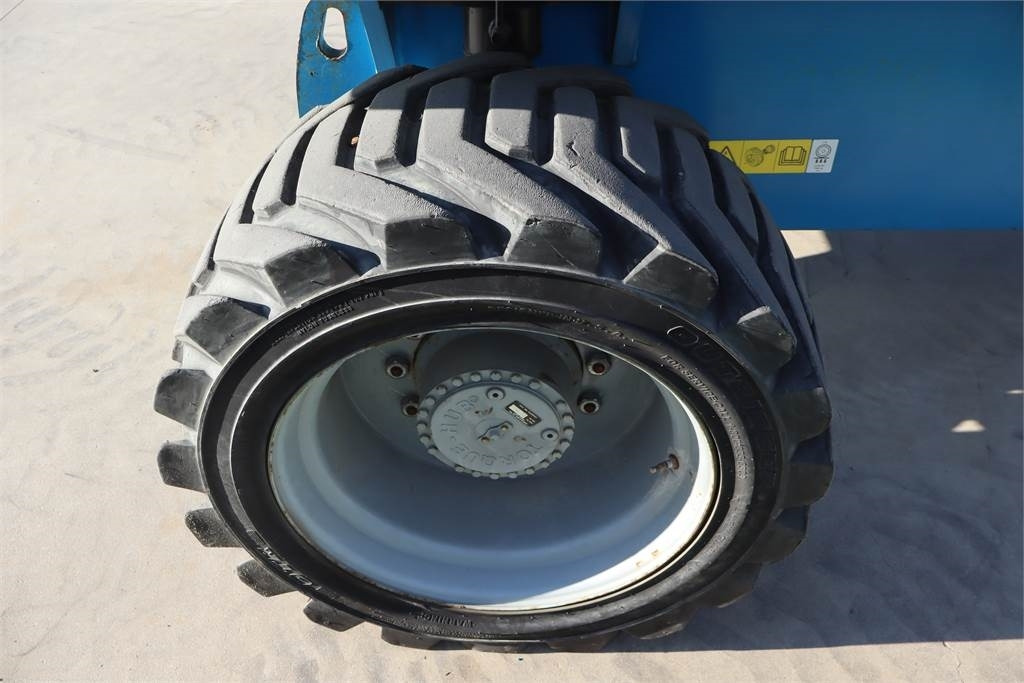 Teleskopski krak Genie S85: slika Teleskopski krak Genie S85 Teleskopski krak Genie S85: slika Teleskopski krak Genie S85