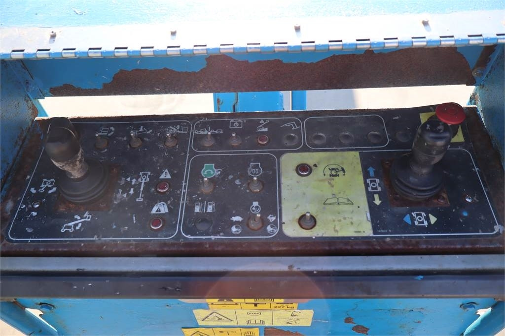 Teleskopski krak Genie S85: slika Teleskopski krak Genie S85 Teleskopski krak Genie S85: slika Teleskopski krak Genie S85