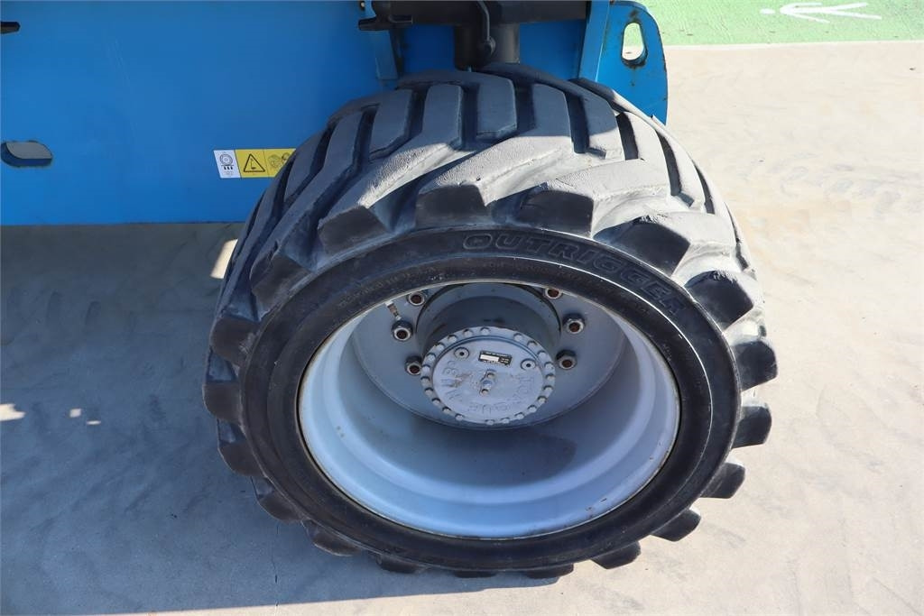 Teleskopski krak Genie S85: slika Teleskopski krak Genie S85 Teleskopski krak Genie S85: slika Teleskopski krak Genie S85