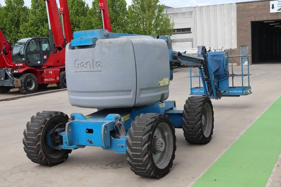 Genie Z51-30JRT - Zglobni krak: slika Genie Z51-30JRT - Zglobni krak Genie Z51-30JRT - Zglobni krak: slika Genie Z51-30JRT - Zglobni krak