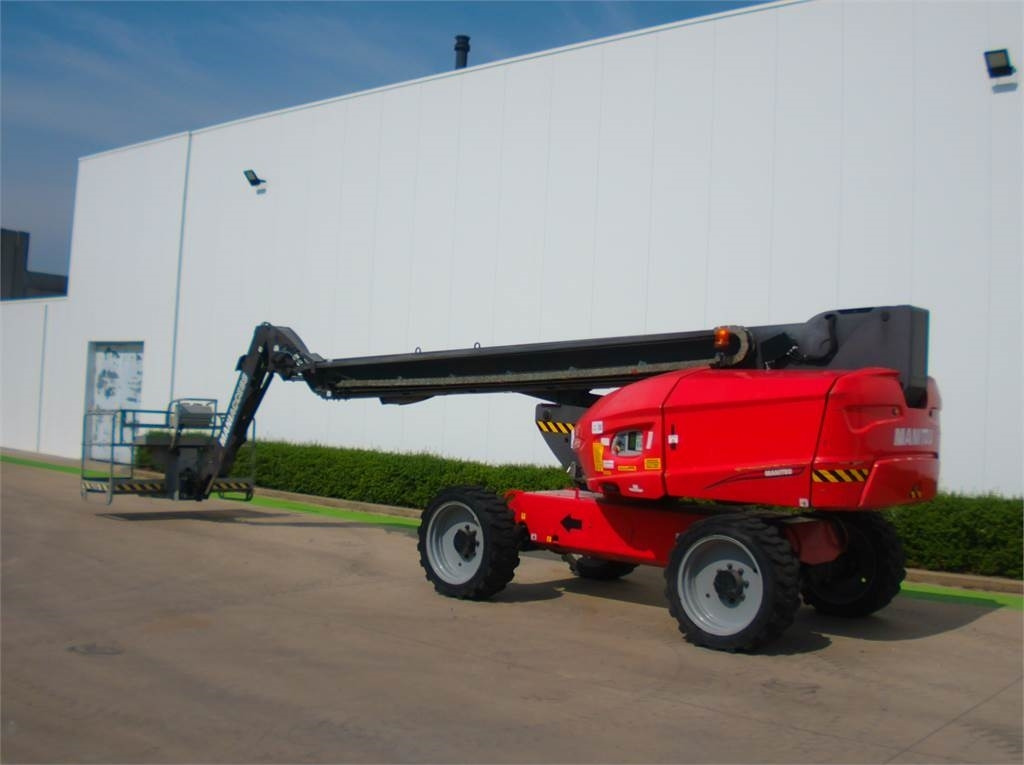 Manitou 280TJ - Teleskopski krak: slika Manitou 280TJ - Teleskopski krak Manitou 280TJ - Teleskopski krak: slika Manitou 280TJ - Teleskopski krak