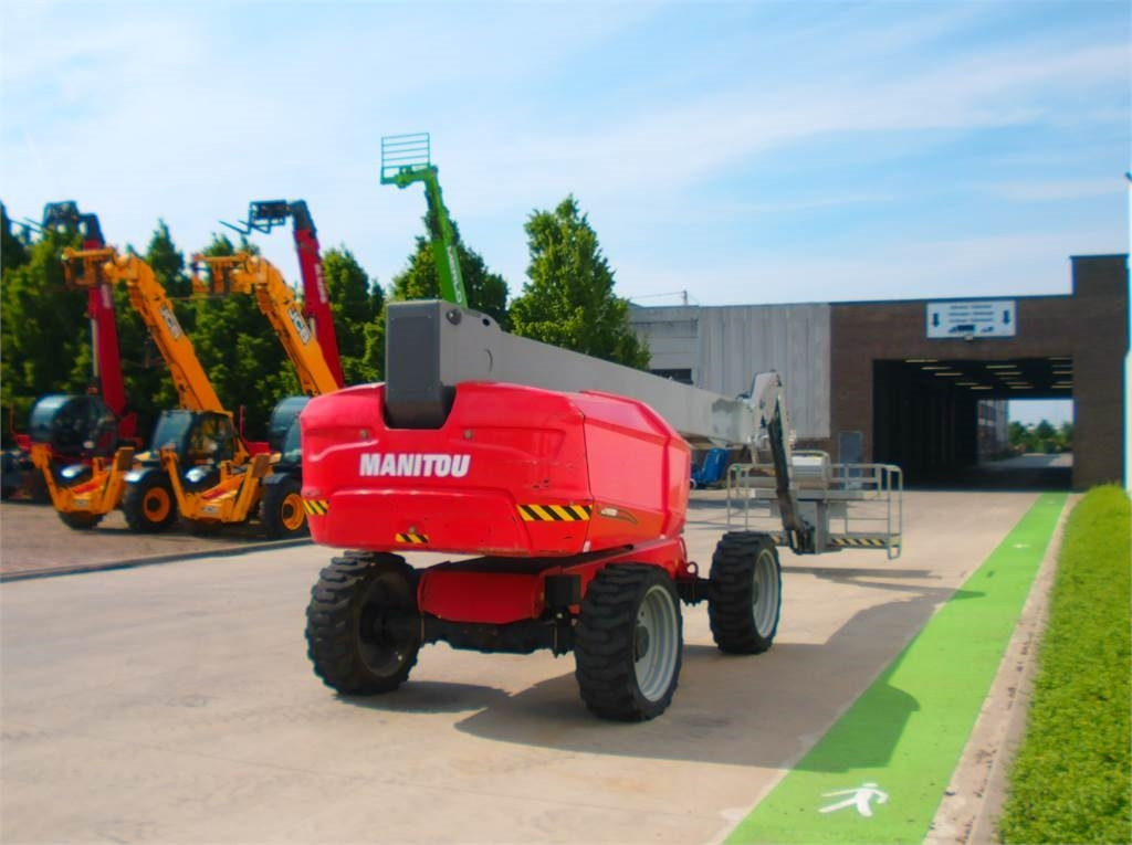 Manitou 280TJ - Teleskopski krak: slika Manitou 280TJ - Teleskopski krak Manitou 280TJ - Teleskopski krak: slika Manitou 280TJ - Teleskopski krak