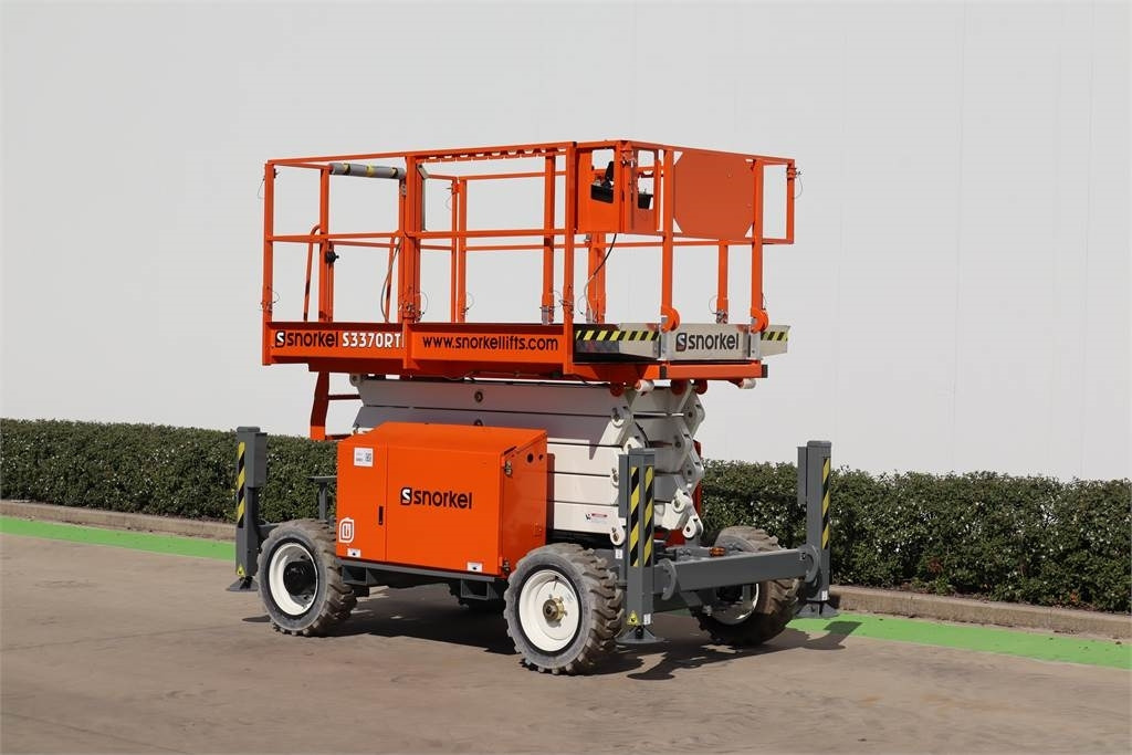 Snorkel S3370RTE - Škarasta podizna platforma: slika Snorkel S3370RTE - Škarasta podizna platforma Snorkel S3370RTE - Škarasta podizna platforma: slika Snorkel S3370RTE - Škarasta podizna platforma