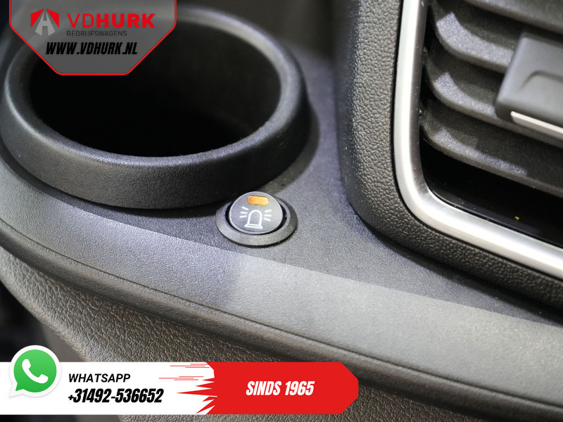 Mali kombi Ford Transit Custom 2.0 TDCI 130 pk Aut. L2 Bi-Xenon/ Stoelverw./ Standkachel/ Camera/ Cruise/ LMV/ PDC: slika Mali kombi Ford Transit Custom 2.0 TDCI 130 pk Aut. L2 Bi-Xenon/ Stoelverw./ Standkachel/ Camera/ Cruise/ LMV/ PDC