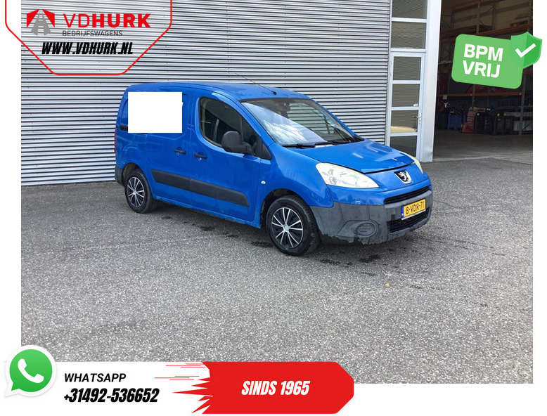 Peugeot Partner 1.6 HDI 90 pk EXPORT ONLY NL Auto/ 3 Pers./ Airco/ Trekhaak - Mali kombi: slika Peugeot Partner 1.6 HDI 90 pk EXPORT ONLY NL Auto/ 3 Pers./ Airco/ Trekhaak - Mali kombi Peugeot Partner 1.6 HDI 90 pk EXPORT ONLY NL Auto/ 3 Pers./ Airco/ Trekhaak - Mali kombi: slika Peugeot Partner 1.6 HDI 90 pk EXPORT ONLY NL Auto/ 3 Pers./ Airco/ Trekhaak - Mali kombi