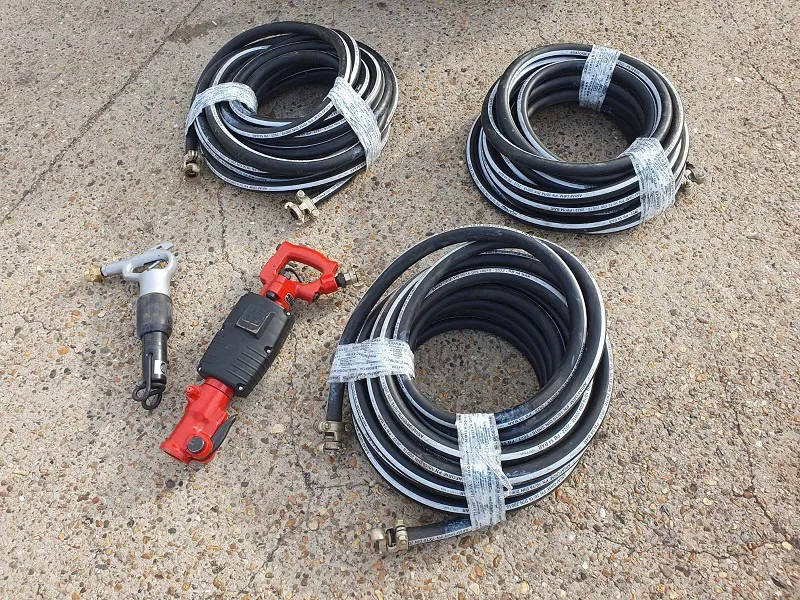 Atlas-Copco Atlas Copco XAS97 -stock id100 - Zračni kompresor: slika Atlas-Copco Atlas Copco XAS97 -stock id100 - Zračni kompresor Atlas-Copco Atlas Copco XAS97 -stock id100 - Zračni kompresor: slika Atlas-Copco Atlas Copco XAS97 -stock id100 - Zračni kompresor