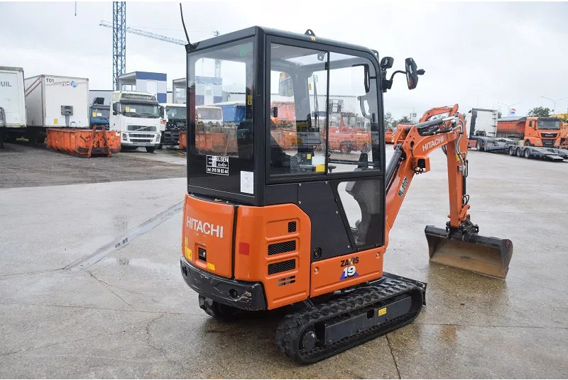 Hitachi ZX19.6 CR - Mini bager: slika Hitachi ZX19.6 CR - Mini bager Hitachi ZX19.6 CR - Mini bager: slika Hitachi ZX19.6 CR - Mini bager
