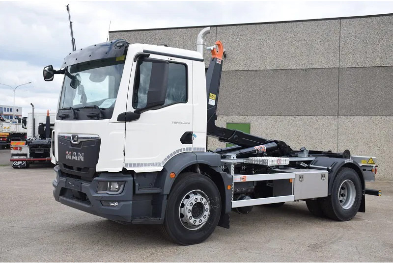 MAN TGM 18.320 - Kamion s kukastom dizalicom: slika MAN TGM 18.320 - Kamion s kukastom dizalicom MAN TGM 18.320 - Kamion s kukastom dizalicom: slika MAN TGM 18.320 - Kamion s kukastom dizalicom