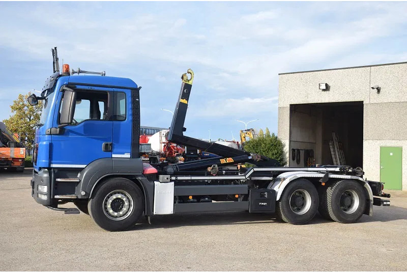 MAN TGS 26.440 - Kamion s kukastom dizalicom: slika MAN TGS 26.440 - Kamion s kukastom dizalicom MAN TGS 26.440 - Kamion s kukastom dizalicom: slika MAN TGS 26.440 - Kamion s kukastom dizalicom