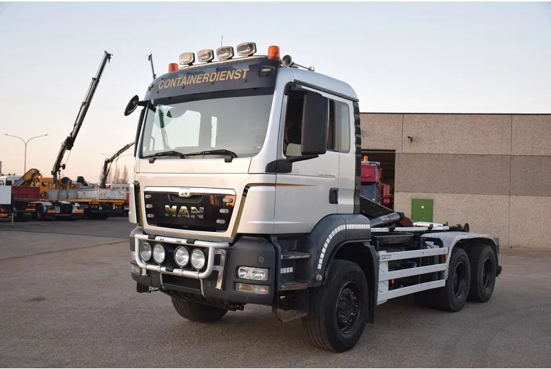 MAN TGS 33.400 - Kamion s kukastom dizalicom: slika MAN TGS 33.400 - Kamion s kukastom dizalicom MAN TGS 33.400 - Kamion s kukastom dizalicom: slika MAN TGS 33.400 - Kamion s kukastom dizalicom