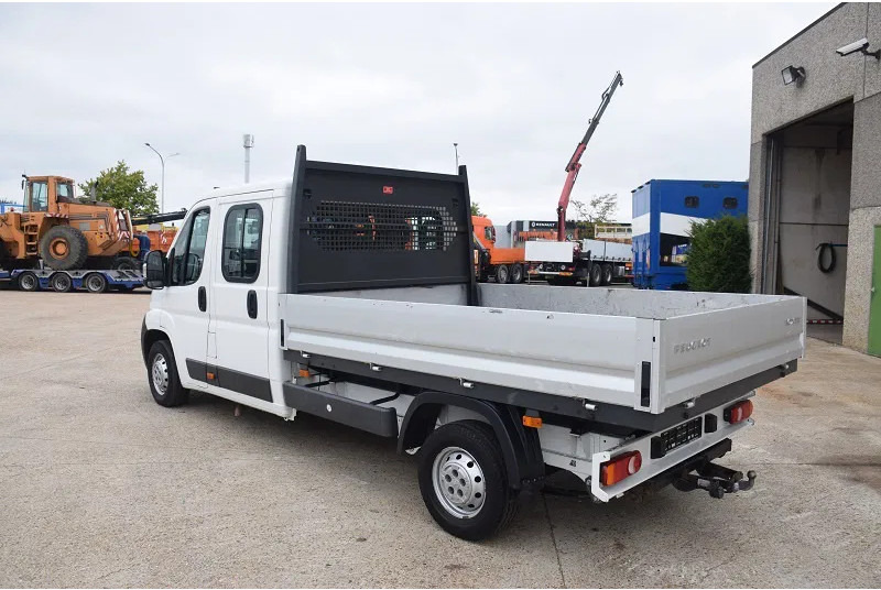 Peugeot Boxer 2.2 L -130 pk - - Dostavno vozilo s ravnom platformom, Dostavno vozilo s dvostrukom kabinom: slika Peugeot Boxer 2.2 L -130 pk - - Dostavno vozilo s ravnom platformom, Dostavno vozilo s dvostrukom kabinom Peugeot Boxer 2.2 L -130 pk - - Dostavno vozilo s ravnom platformom, Dostavno vozilo s dvostrukom kabinom: slika Peugeot Boxer 2.2 L -130 pk - - Dostavno vozilo s ravnom platformom, Dostavno vozilo s dvostrukom kabinom