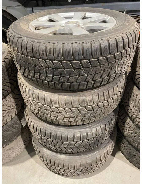 Bridgestone *Mercedes velgen 17 inch met Bridgestone banden*235/60 R17 - Gume i felge za Automobil: slika Bridgestone *Mercedes velgen 17 inch met Bridgestone banden*235/60 R17 - Gume i felge za Automobil Bridgestone *Mercedes velgen 17 inch met Bridgestone banden*235/60 R17 - Gume i felge za Automobil: slika Bridgestone *Mercedes velgen 17 inch met Bridgestone banden*235/60 R17 - Gume i felge za Automobil