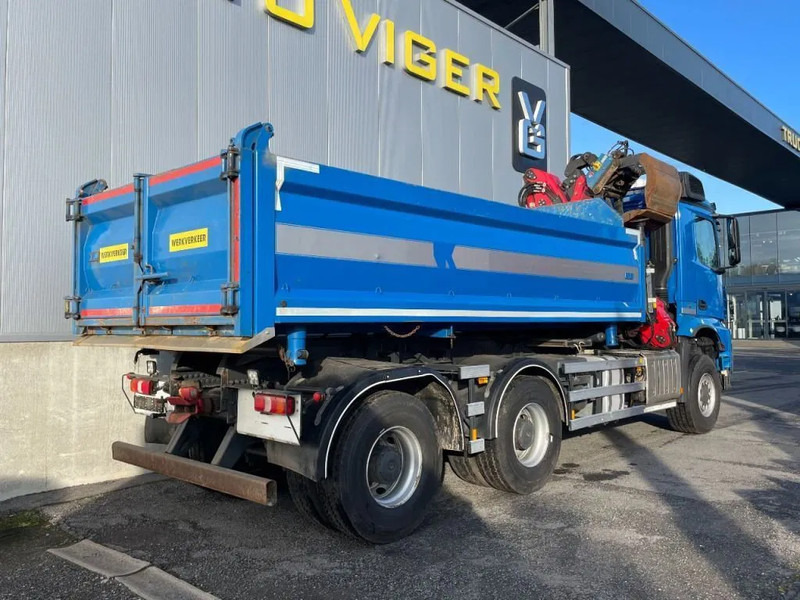 Mercedes-Benz Arocs 3342 *6x6*meegestuurd as*2zijdige kipper*Airco*Bluetooth - Kiper, Kamion s kranom: slika Mercedes-Benz Arocs 3342 *6x6*meegestuurd as*2zijdige kipper*Airco*Bluetooth - Kiper, Kamion s kranom Mercedes-Benz Arocs 3342 *6x6*meegestuurd as*2zijdige kipper*Airco*Bluetooth - Kiper, Kamion s kranom: slika Mercedes-Benz Arocs 3342 *6x6*meegestuurd as*2zijdige kipper*Airco*Bluetooth - Kiper, Kamion s kranom