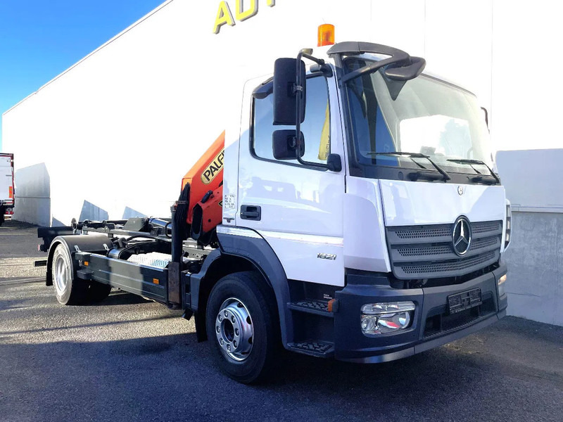 Kamion s kukastom dizalicom, Kamion s kranom Mercedes-Benz Atego 1621 *Palfinger kraan*Containersysteem*luchtvering achteras*bluetooth: slika Kamion s kukastom dizalicom, Kamion s kranom Mercedes-Benz Atego 1621 *Palfinger kraan*Containersysteem*luchtvering achteras*bluetooth