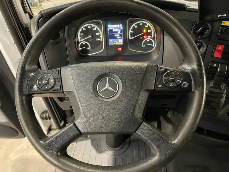 Mercedes-Benz Atego 1621 *Palfinger kraan*Containersysteem*luchtvering achteras*bluetooth - Kamion s kukastom dizalicom, Kamion s kranom: slika Mercedes-Benz Atego 1621 *Palfinger kraan*Containersysteem*luchtvering achteras*bluetooth - Kamion s kukastom dizalicom, Kamion s kranom Mercedes-Benz Atego 1621 *Palfinger kraan*Containersysteem*luchtvering achteras*bluetooth - Kamion s kukastom dizalicom, Kamion s kranom: slika Mercedes-Benz Atego 1621 *Palfinger kraan*Containersysteem*luchtvering achteras*bluetooth - Kamion s kukastom dizalicom, Kamion s kranom