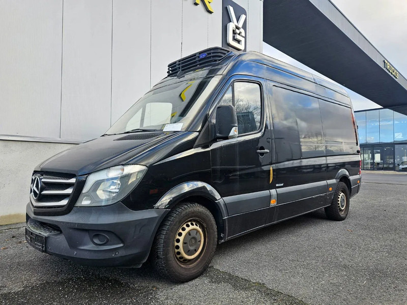 Mercedes-Benz Sprinter 313 - Dostavno vozilo hladnjača: slika Mercedes-Benz Sprinter 313 - Dostavno vozilo hladnjača Mercedes-Benz Sprinter 313 - Dostavno vozilo hladnjača: slika Mercedes-Benz Sprinter 313 - Dostavno vozilo hladnjača