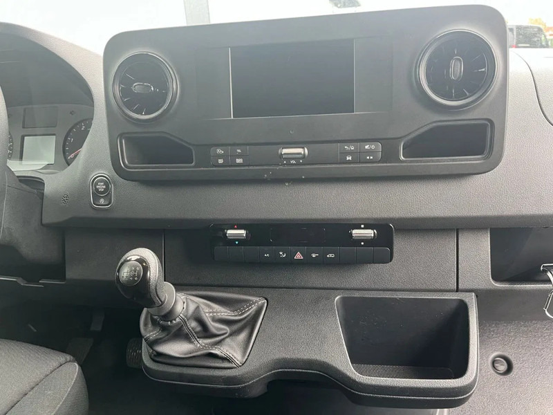 Mercedes-Benz Sprinter 315 L3H2*360°Camera*parktronic*cruise control*zetelverwarming* - Furgon: slika Mercedes-Benz Sprinter 315 L3H2*360°Camera*parktronic*cruise control*zetelverwarming* - Furgon Mercedes-Benz Sprinter 315 L3H2*360°Camera*parktronic*cruise control*zetelverwarming* - Furgon: slika Mercedes-Benz Sprinter 315 L3H2*360°Camera*parktronic*cruise control*zetelverwarming* - Furgon