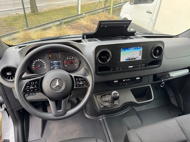 Mercedes-Benz Sprinter 315 L3H2*360°Camera*parktronic*cruise control*zetelverwarming* - Furgon: slika Mercedes-Benz Sprinter 315 L3H2*360°Camera*parktronic*cruise control*zetelverwarming* - Furgon Mercedes-Benz Sprinter 315 L3H2*360°Camera*parktronic*cruise control*zetelverwarming* - Furgon: slika Mercedes-Benz Sprinter 315 L3H2*360°Camera*parktronic*cruise control*zetelverwarming* - Furgon
